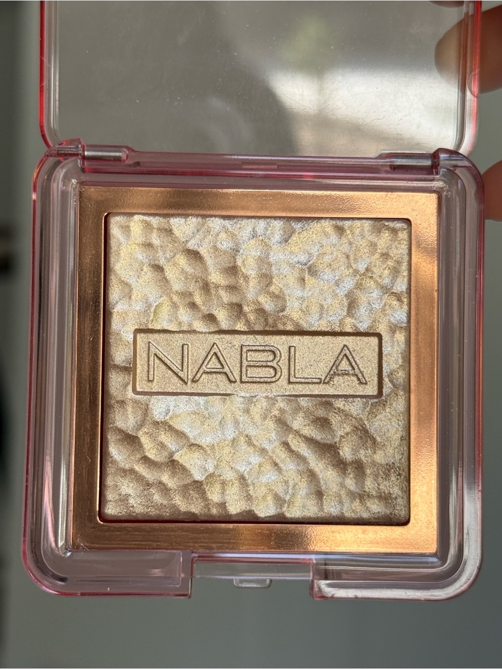Nabla Skin Glazing Glow Powder Highlighter "Amnesia"